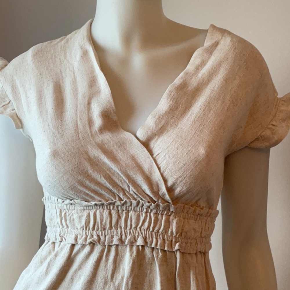 Monteau Cream V-Neck Smocked Waist Midi Dress - Picture 3 of 9